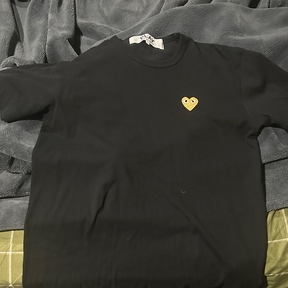 Play comme des garçons Black T-Shirt  ***WILL ACCEPT REASONABLE OFFERS***
